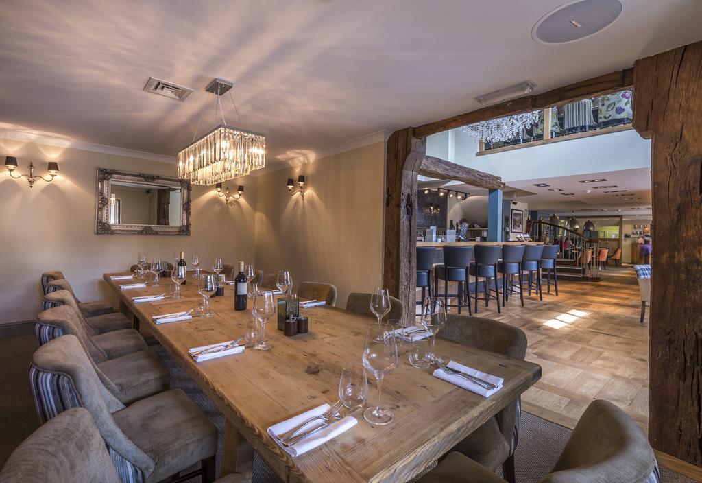 The Three Swans Hotel, Market Harborough, Leicestershire Экстерьер фото