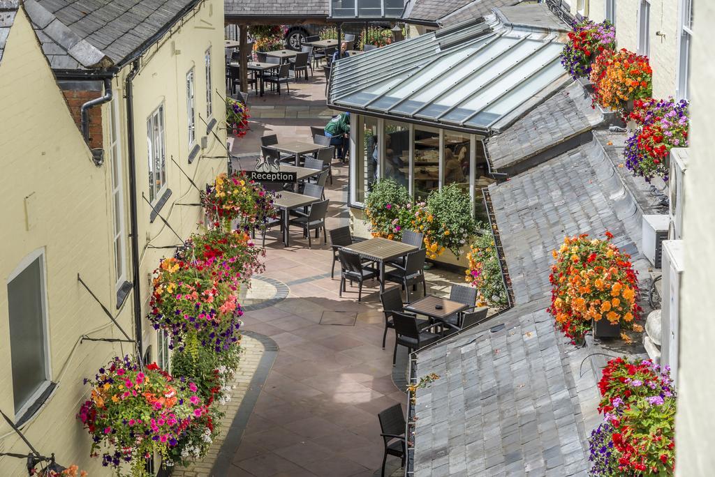 The Three Swans Hotel, Market Harborough, Leicestershire Экстерьер фото