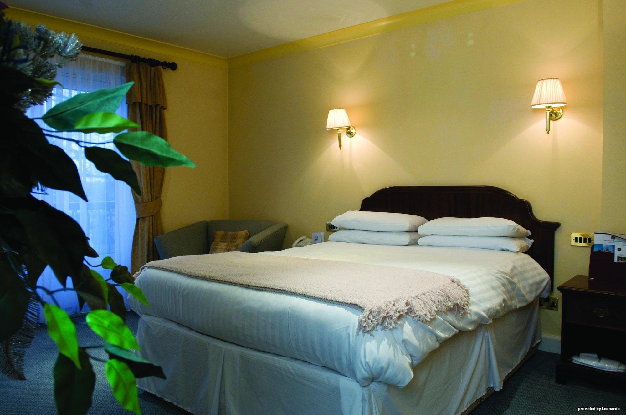 The Three Swans Hotel, Market Harborough, Leicestershire Номер фото