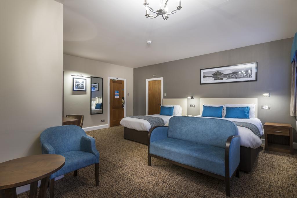 The Three Swans Hotel, Market Harborough, Leicestershire Экстерьер фото